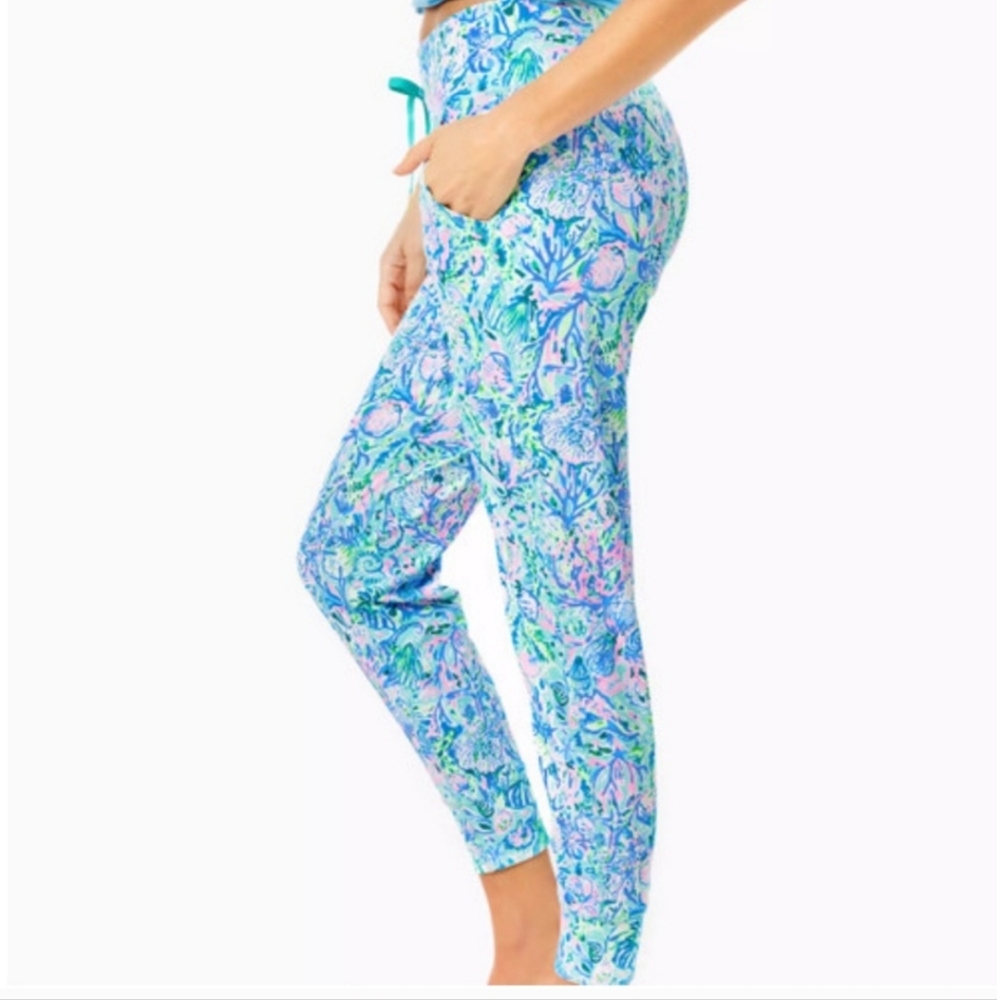 NEW LILLY PULITZER Luxletic Island Jogger Surf Blue Soleil it on Me Medium